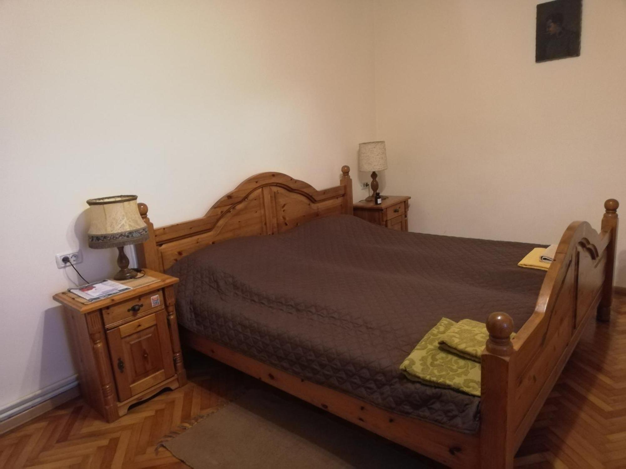 Arthouse Lucrezia Otel Temeşvar Dış mekan fotoğraf